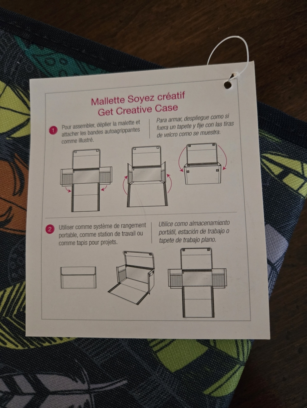 Thirty-One Get Creative Case In Feather Print - Picture 4 of 6